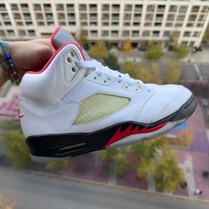 Jordan 5 Retro Fire Red, Silver Tongue  - DA1911-102
